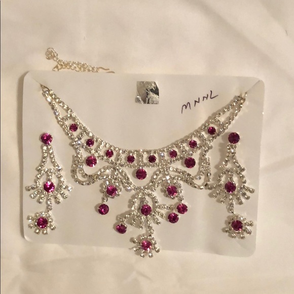 New Necklace with earrings - Picture 2 of 7